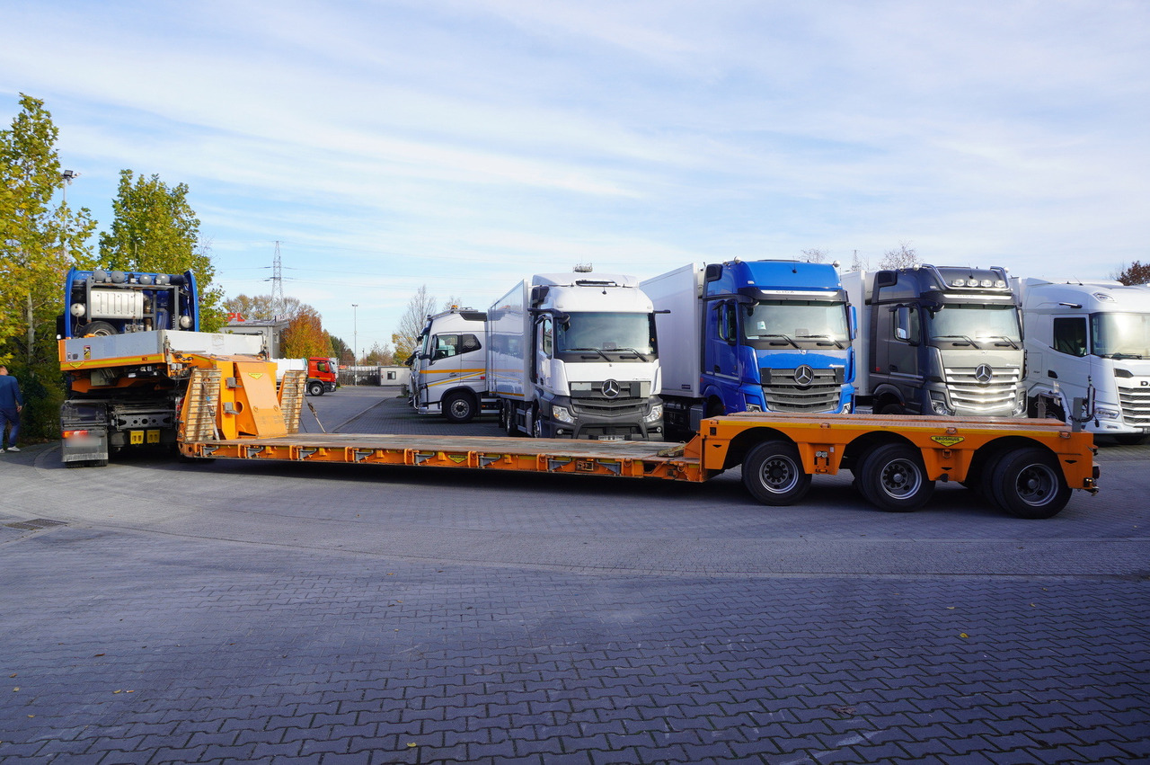 BROSHUIS 3ABD-48 61.0t TiefBet low-loader semi-trailer / 40 tons cap. / 3 steering axles / hydraulic suspension - Semi-remorque surbaissé: photos 4 BROSHUIS 3ABD-48 61.0t TiefBet low-loader semi-trailer / 40 tons cap. / 3 steering axles / hydraulic suspension - Semi-remorque surbaissé: photos 4