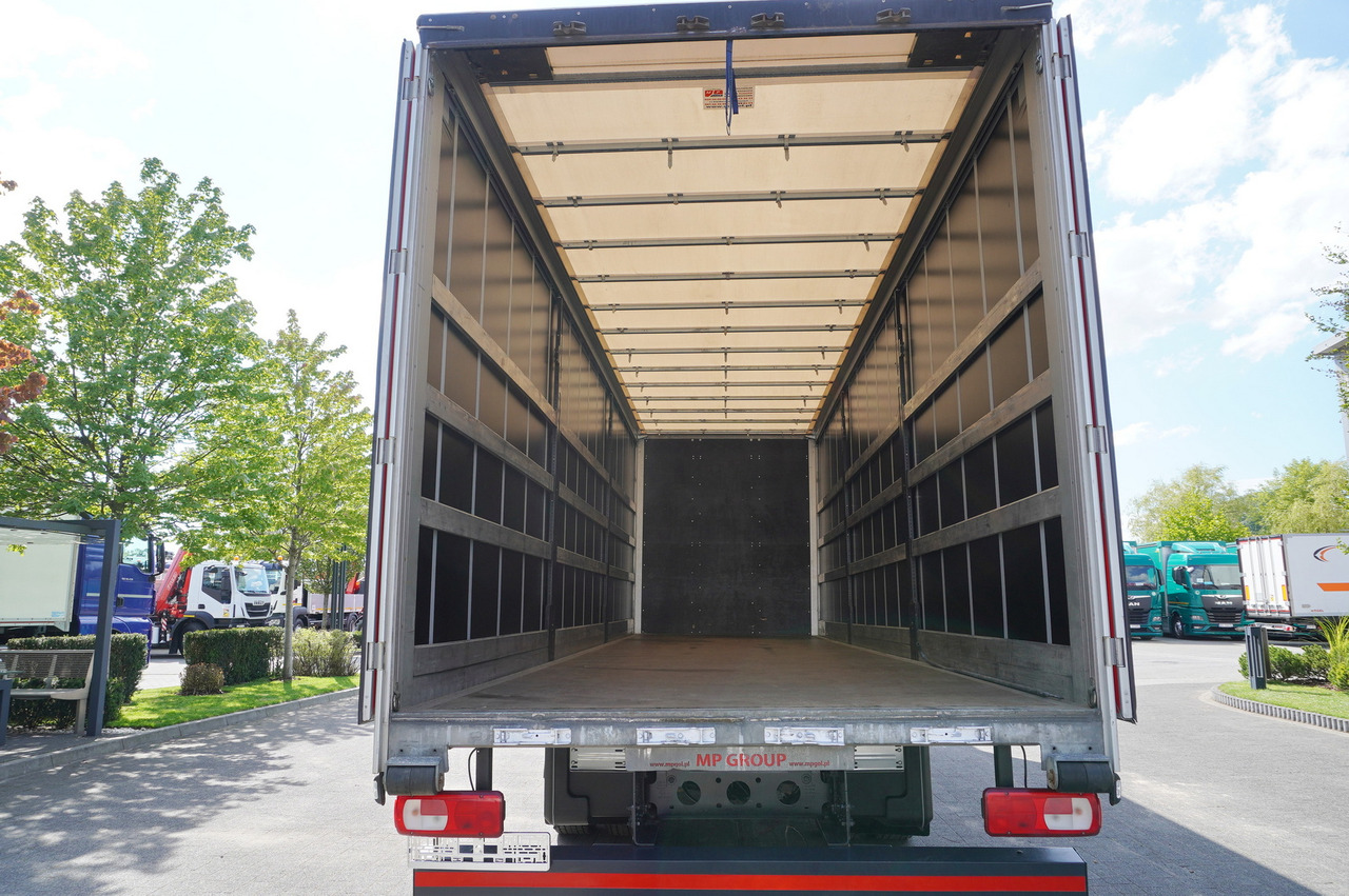 DAF CF 18.370 / Curtainsider 23 EPAL! / Sleeper cab - Camion à rideaux coulissants: photos 4 DAF CF 18.370 / Curtainsider 23 EPAL! / Sleeper cab - Camion à rideaux coulissants: photos 4