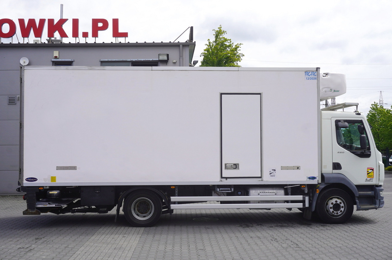 DAF LF 220 / Refrigerator 16 EPAL Multitemp / Carrier Supra 1150 MT / Palfinger 1500 kg - Camion frigorifique: photos 2 DAF LF 220 / Refrigerator 16 EPAL Multitemp / Carrier Supra 1150 MT / Palfinger 1500 kg - Camion frigorifique: photos 2