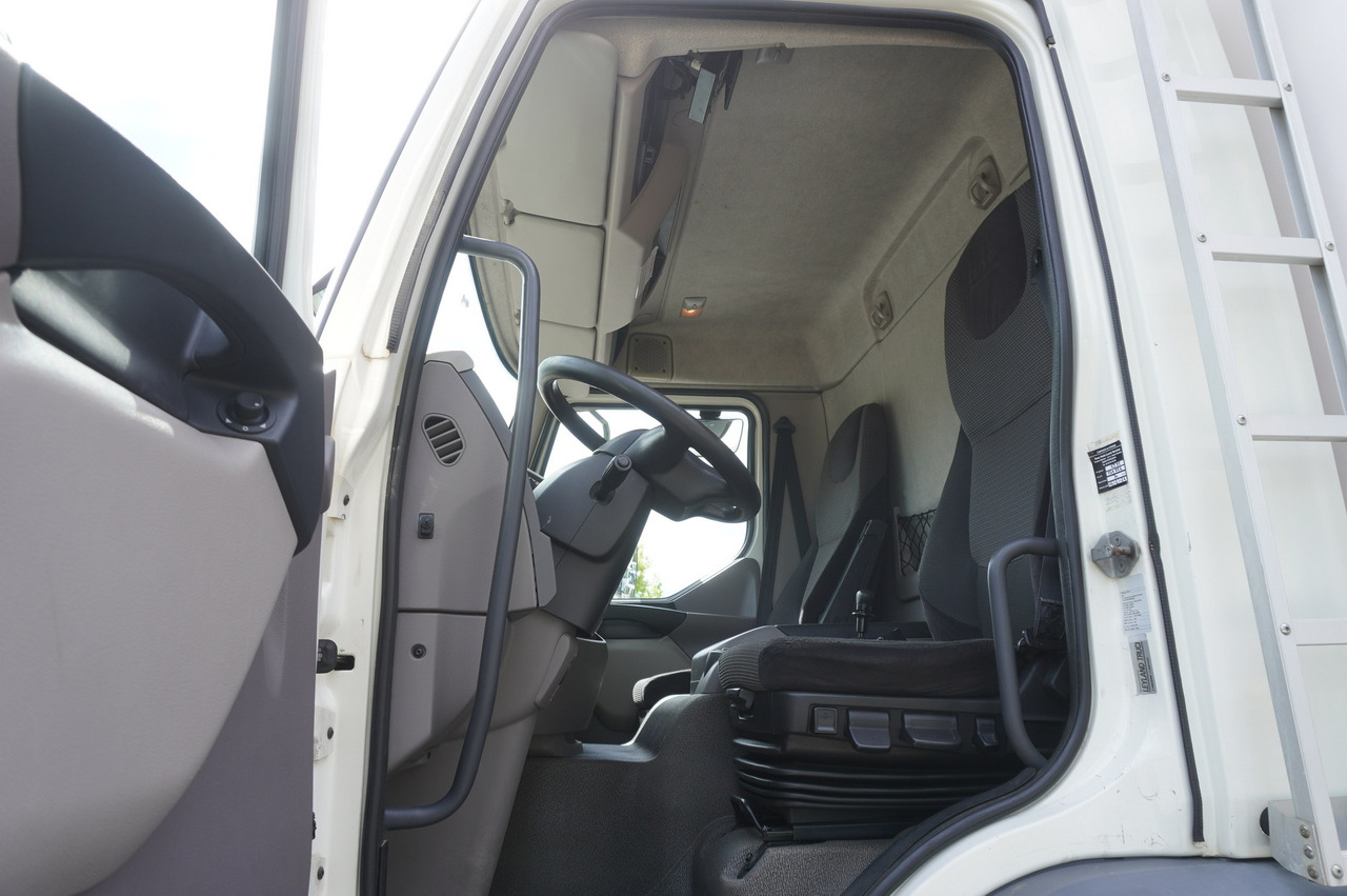 Crédit-bail de DAF LF 220 / Refrigerator 16 EPAL Multitemp / Carrier Supra 1150 MT / Palfinger 1500 kg DAF LF 220 / Refrigerator 16 EPAL Multitemp / Carrier Supra 1150 MT / Palfinger 1500 kg: photos 14