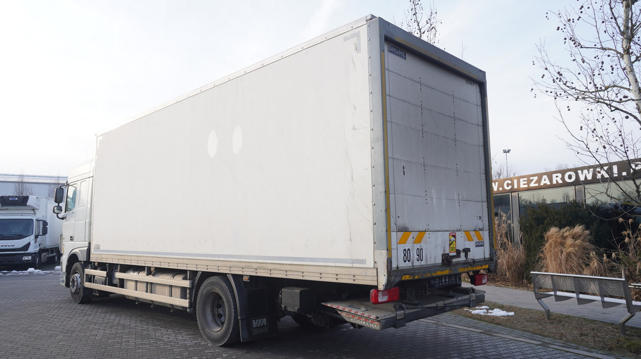 DAF XF 410 EURO 6 /410 HP / 20 EPAL / Dhollandia lift 1500 kg - Camion fourgon: photos 4 DAF XF 410 EURO 6 /410 HP / 20 EPAL / Dhollandia lift 1500 kg - Camion fourgon: photos 4