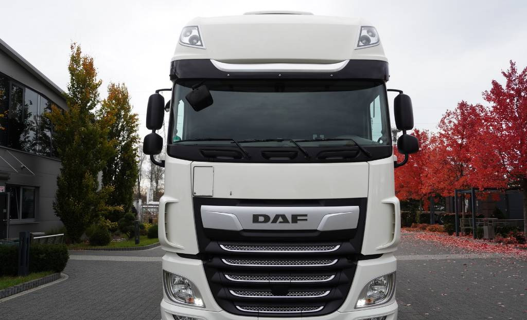 DAF XF 450 6×2 E6 / Refrigerator Lacapitaine / ATP/FRC to 2027 / 18 pallets - Camion frigorifique: photos 2 DAF XF 450 6×2 E6 / Refrigerator Lacapitaine / ATP/FRC to 2027 / 18 pallets - Camion frigorifique: photos 2