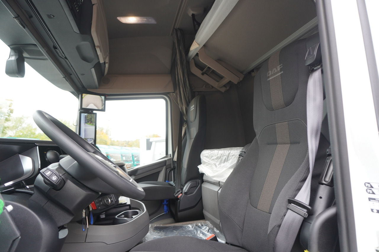 DAF XF 450 6x2 NEW / 2025 / NEW Lamberet 18 EPAL Refrigerator / Carrier Supra 850 / No mileage - Camion frigorifique: photos 3 DAF XF 450 6x2 NEW / 2025 / NEW Lamberet 18 EPAL Refrigerator / Carrier Supra 850 / No mileage - Camion frigorifique: photos 3