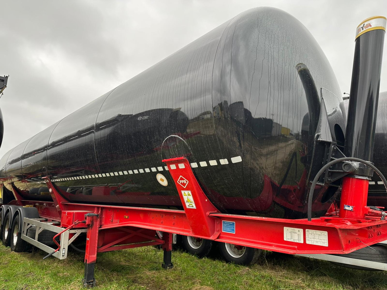 FELDBINDER KIP 66.3 Silo tank / 66 m3 / 2022 / 20 units - Citerne pulvérulente: photos 3 FELDBINDER KIP 66.3 Silo tank / 66 m3 / 2022 / 20 units - Citerne pulvérulente: photos 3