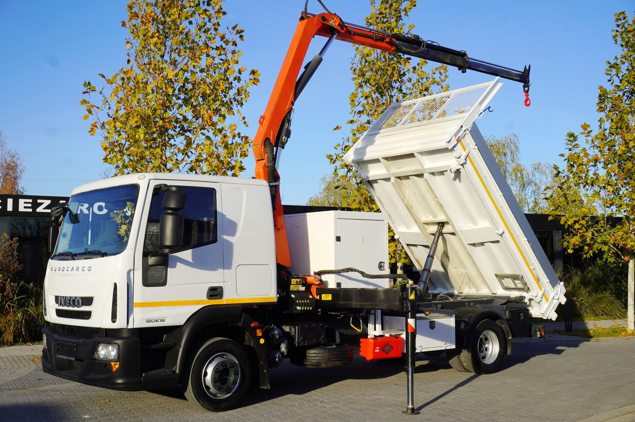 IVECO Eurocargo 120E18 Crane Palfinger / 3-way tipper / sleeper cab - Camion grue: photos 1 IVECO Eurocargo 120E18 Crane Palfinger / 3-way tipper / sleeper cab - Camion grue: photos 1