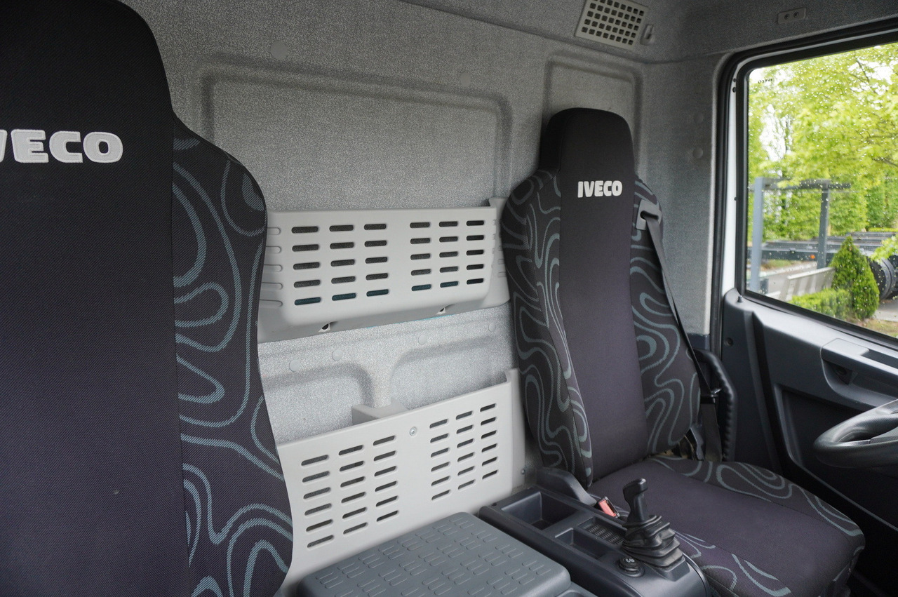 Remorqueuse IVECO Eurocargo 150 E25 / 90 tho. km !!! / Tow truck: photos 30