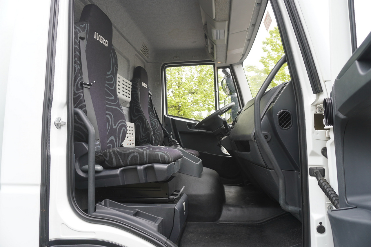 Remorqueuse IVECO Eurocargo 150 E25 / 90 tho. km !!! / Tow truck: photos 31