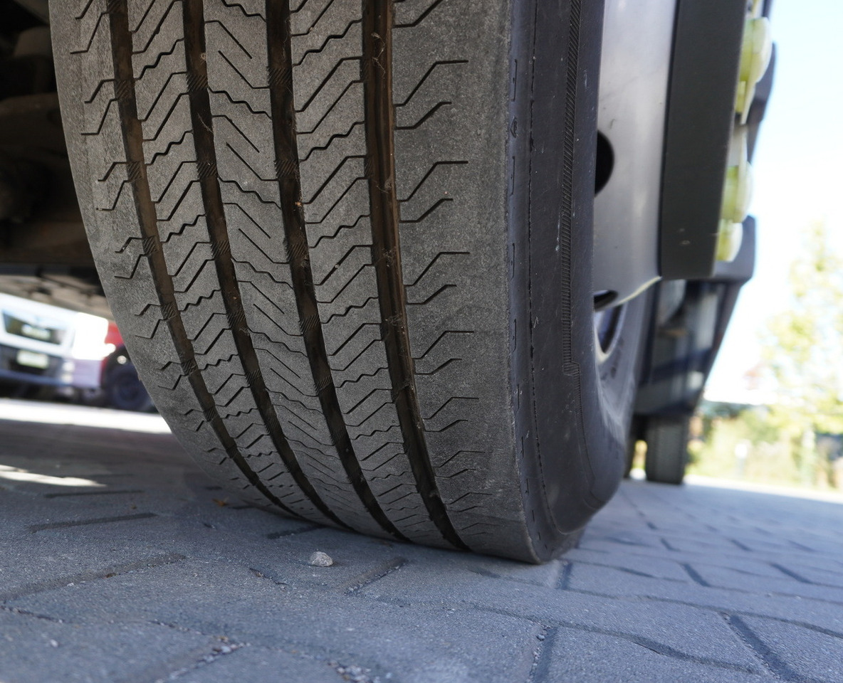 Camion fourgon IVECO Eurocargo 160E21 / Only 11 thousand km!!! / Box 18 EPAL: photos 9 Camion fourgon IVECO Eurocargo 160E21 / Only 11 thousand km!!! / Box 18 EPAL: photos 9