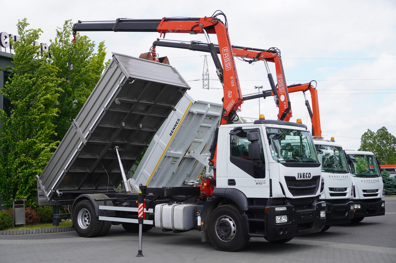IVECO Stralis 310 E6 / NEW 3-sided tipper / Fassi F135 crane with remote control - Camion grue: photos 2 IVECO Stralis 310 E6 / NEW 3-sided tipper / Fassi F135 crane with remote control - Camion grue: photos 2