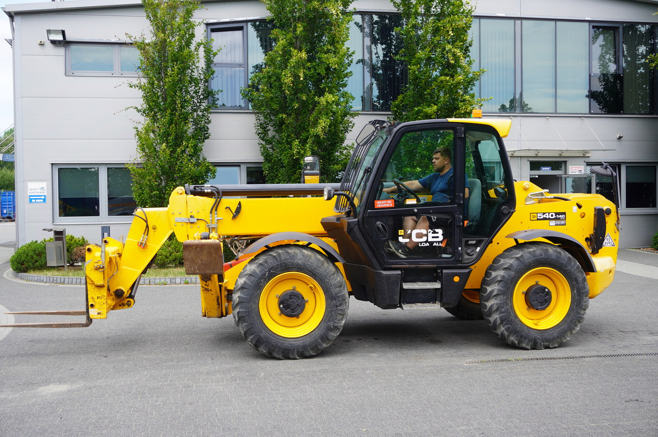 JCB 540-140 telescopic loader / 14 m range / 1800 MTH - Chargeuse sur pneus télescopique: photos 3 JCB 540-140 telescopic loader / 14 m range / 1800 MTH - Chargeuse sur pneus télescopique: photos 3