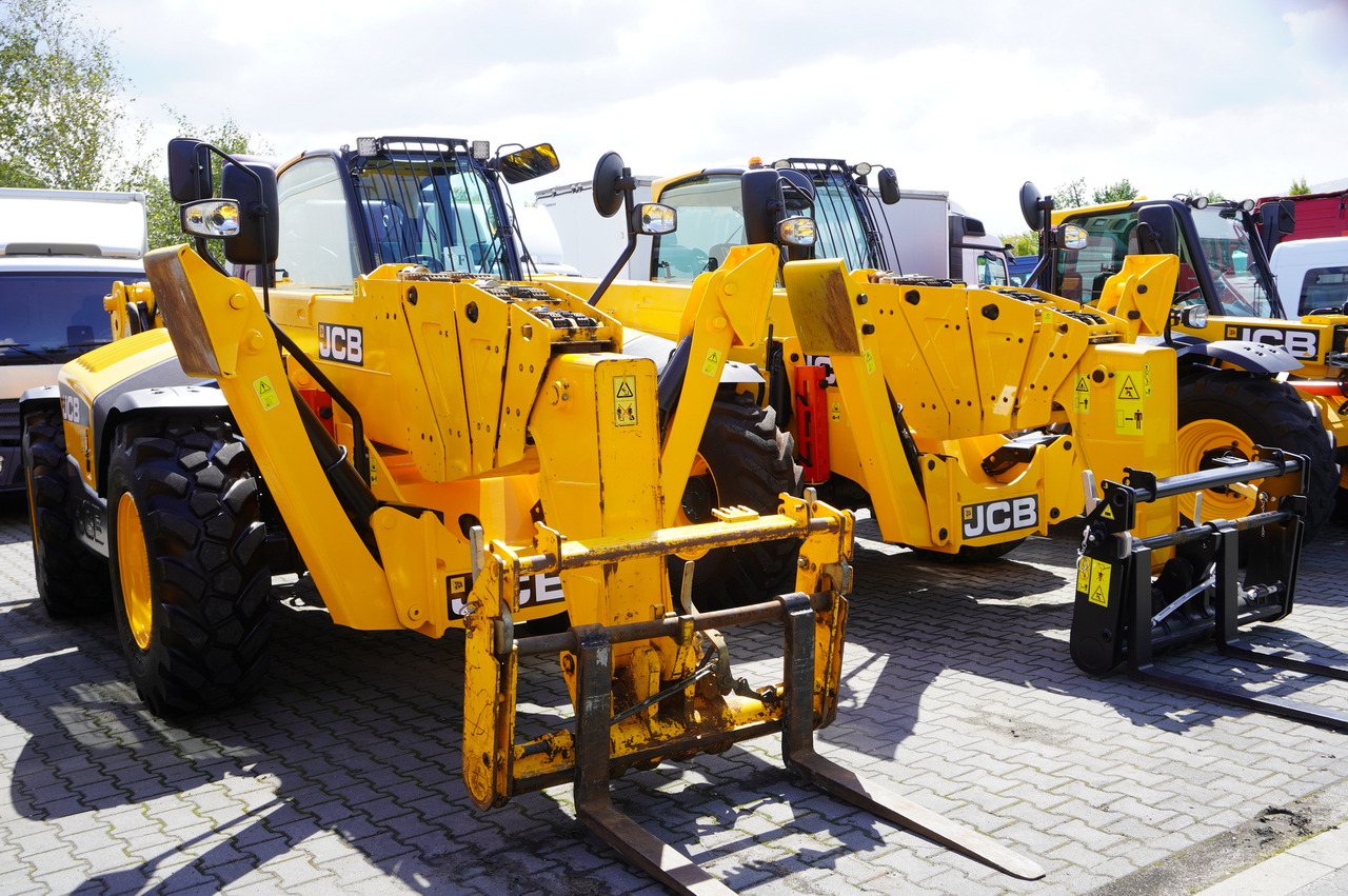 JCB 540-200 Telescopic Loader / 20 m reach / joystick / 2 units - Chargeuse sur pneus télescopique: photos 2 JCB 540-200 Telescopic Loader / 20 m reach / joystick / 2 units - Chargeuse sur pneus télescopique: photos 2