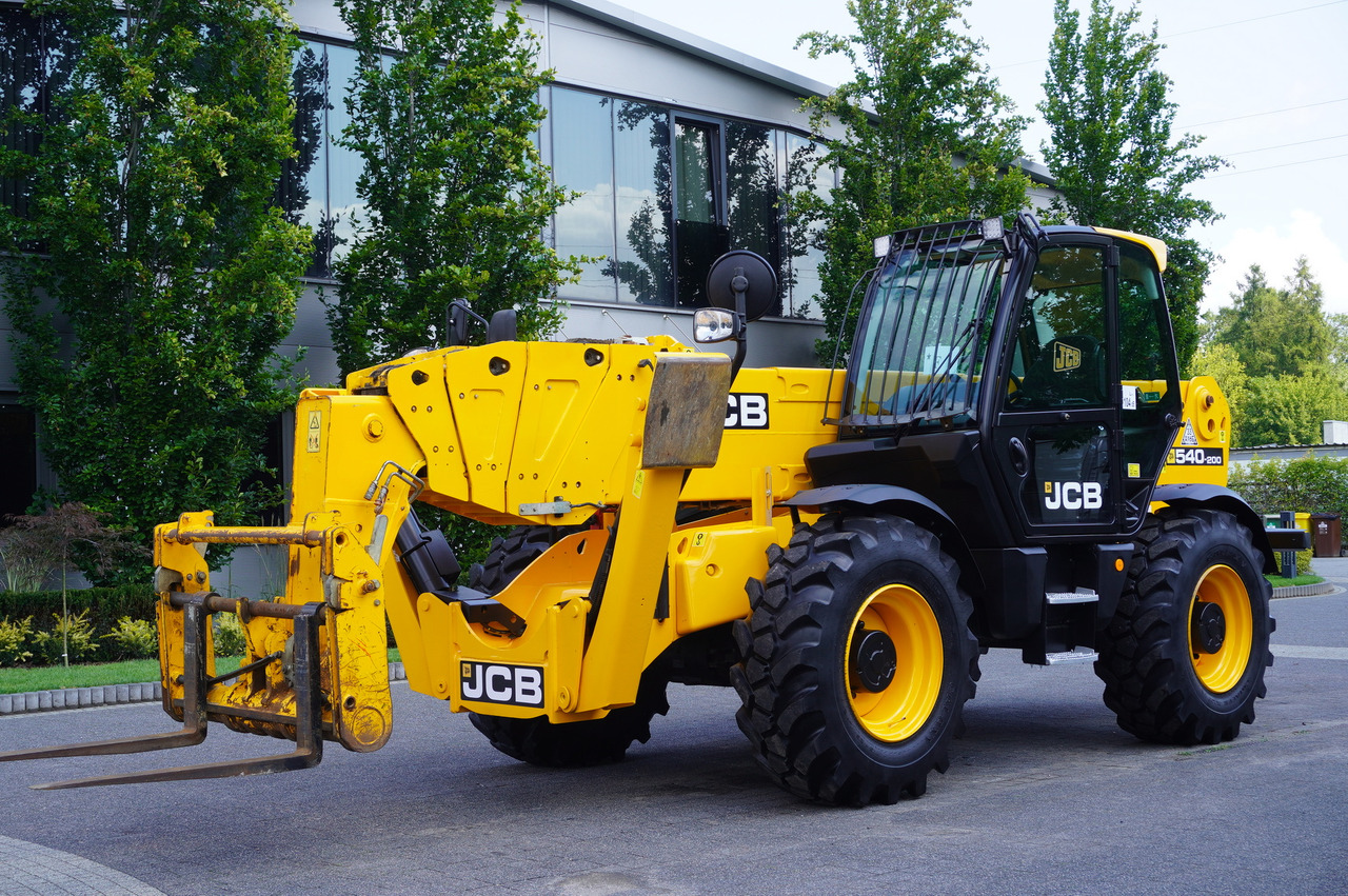 JCB 540-200 Telescopic Loader / 20 m reach / joystick - Chargeuse sur pneus télescopique: photos 2 JCB 540-200 Telescopic Loader / 20 m reach / joystick - Chargeuse sur pneus télescopique: photos 2