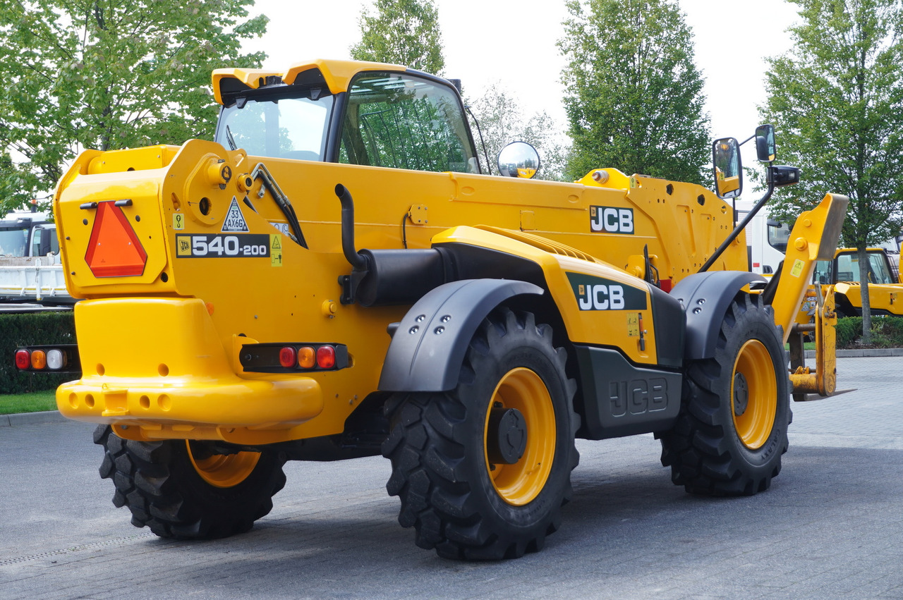 JCB 540-200 Telescopic Loader / 20 m reach / joystick - Chargeuse sur pneus télescopique: photos 5 JCB 540-200 Telescopic Loader / 20 m reach / joystick - Chargeuse sur pneus télescopique: photos 5