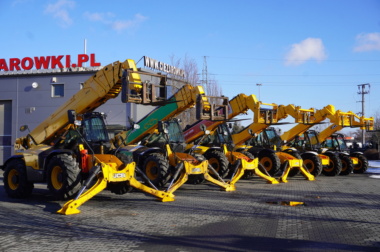 JCB 560-80 / 6 ton lifting capacity / power 146 HP - Chariot télescopique: photos 1 JCB 560-80 / 6 ton lifting capacity / power 146 HP - Chariot télescopique: photos 1