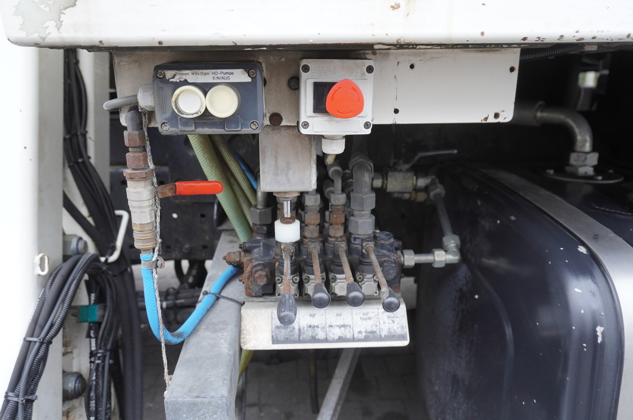 Crédit-bail de MAN TGS 26.360 / Holzmann Fahrzeugbau HBS 28/120.00 kitchen waste vehicle / Euro 5 MAN TGS 26.360 / Holzmann Fahrzeugbau HBS 28/120.00 kitchen waste vehicle / Euro 5: photos 18