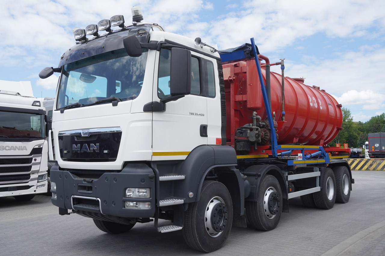MAN TGS 35.400 8 × 4 E5 / HYVA HOOK LIFT 32.56 SE / Septic barrel 13000 L - Tonne à lisier: photos 2 MAN TGS 35.400 8 × 4 E5 / HYVA HOOK LIFT 32.56 SE / Septic barrel 13000 L - Tonne à lisier: photos 2