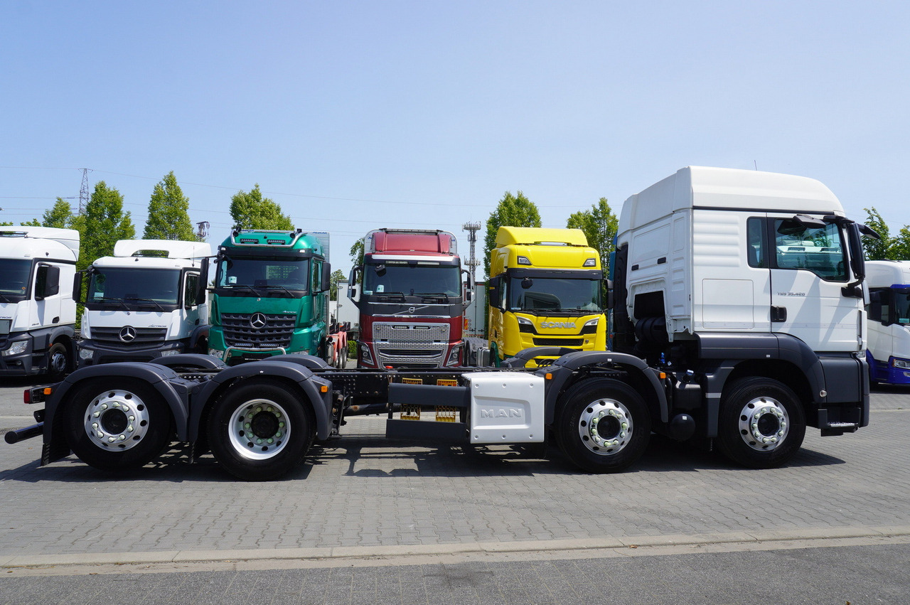 Crédit-bail de MAN TGS 35.420 8x2 / Chassis 6.4 m / 3 steered axles MAN TGS 35.420 8x2 / Chassis 6.4 m / 3 steered axles: photos 6