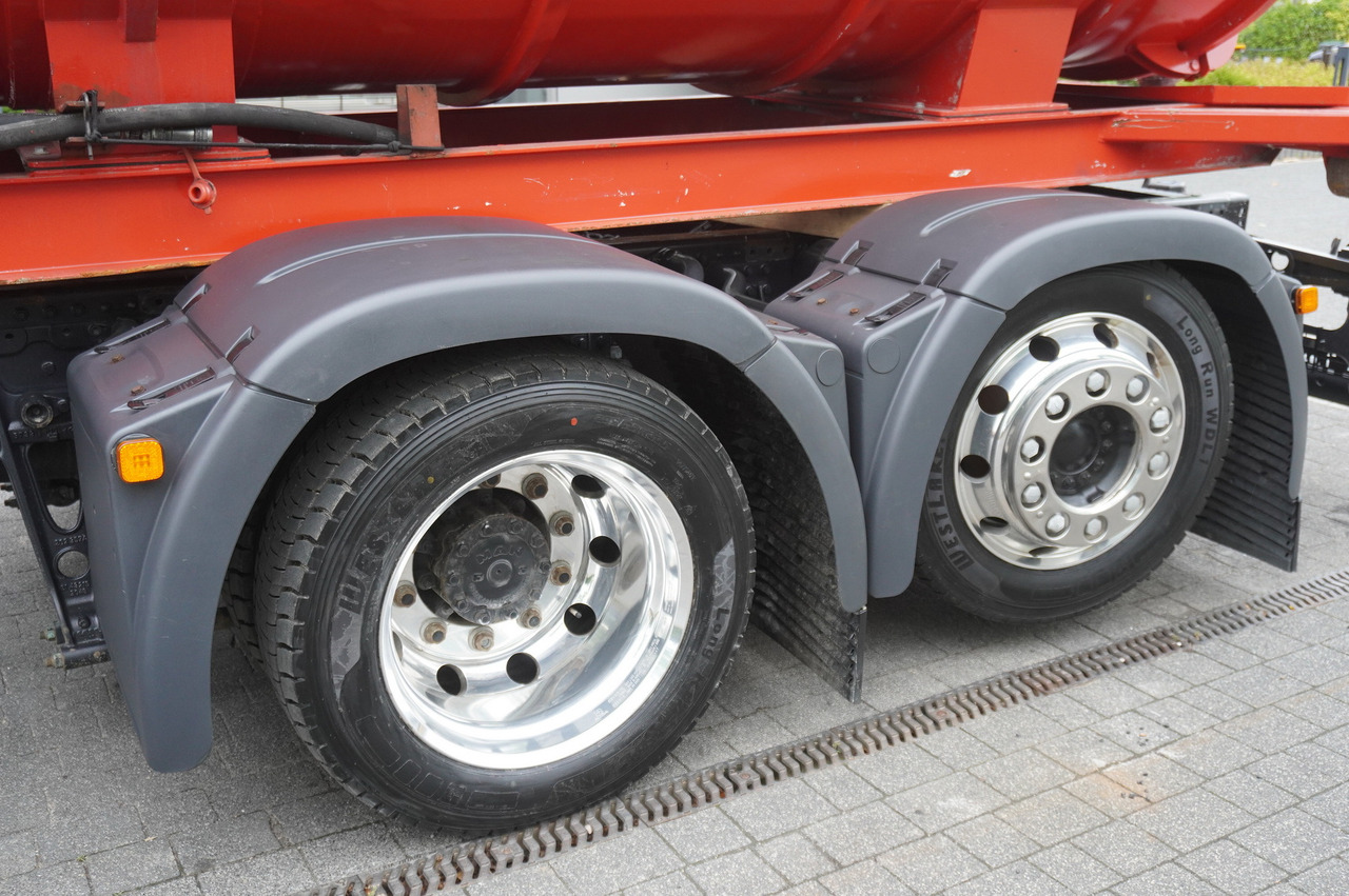 Crédit-bail de MAN TGX 26.500 / NEW Stal Septic barrel 13000 l / steering 3rd axle MAN TGX 26.500 / NEW Stal Septic barrel 13000 l / steering 3rd axle: photos 9
