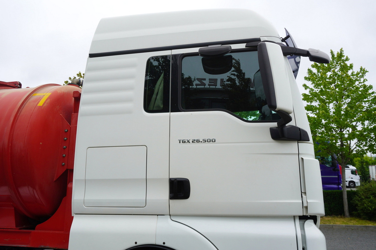 Crédit-bail de MAN TGX 26.500 / NEW Stal Septic barrel 13000 l / steering 3rd axle MAN TGX 26.500 / NEW Stal Septic barrel 13000 l / steering 3rd axle: photos 11