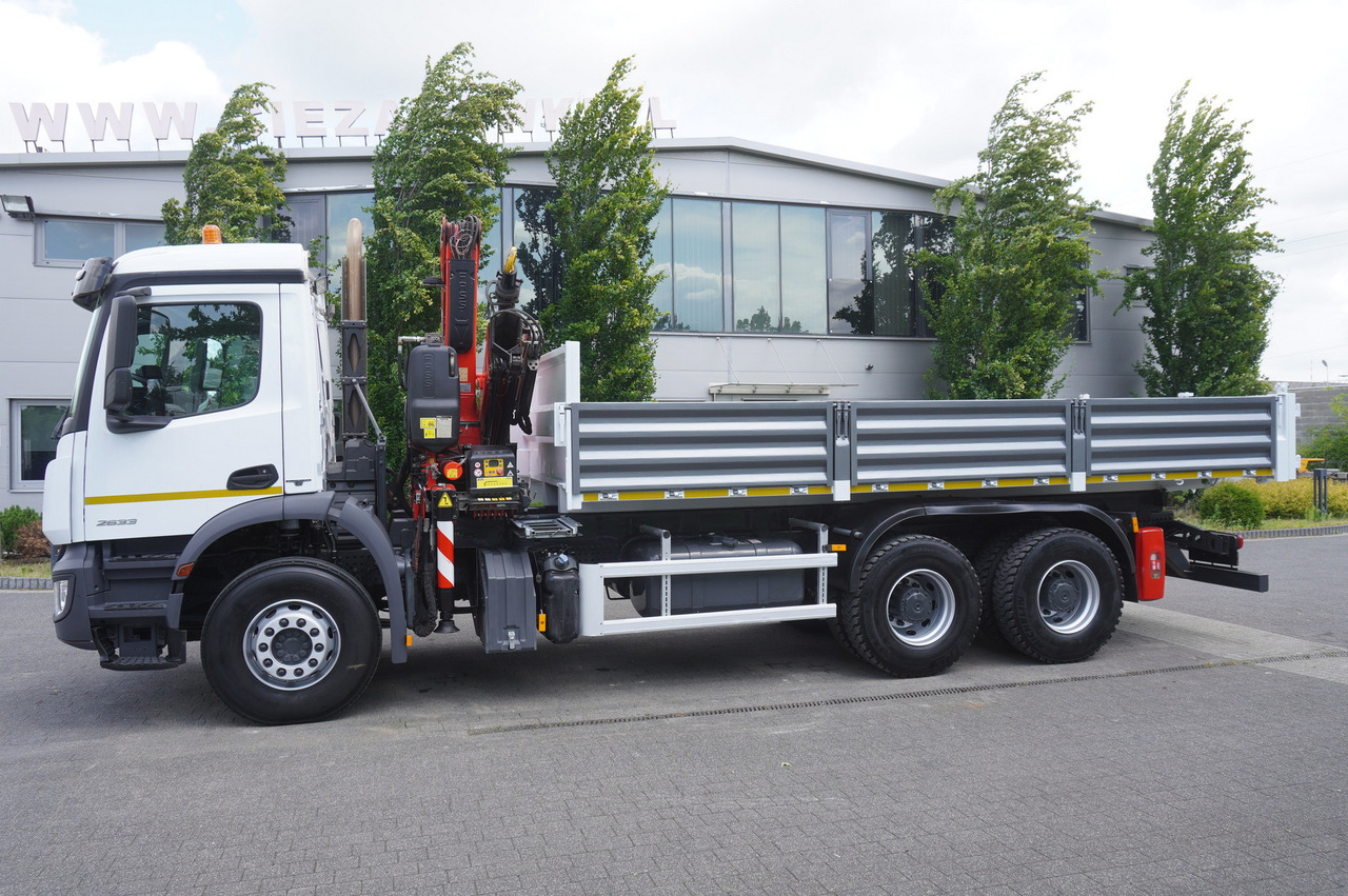 MERCEDES-BENZ AROCS 2633 6x4 / 5.5 T crane FASSI F135 / Tipper 15 EPAL - Camion benne, Camion grue: photos 3 MERCEDES-BENZ AROCS 2633 6x4 / 5.5 T crane FASSI F135 / Tipper 15 EPAL - Camion benne, Camion grue: photos 3