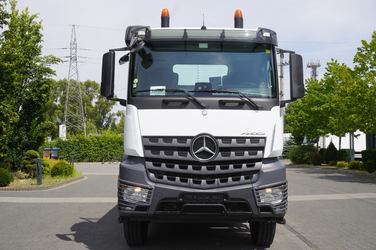 Camion plateau, Camion grue MERCEDES-BENZ AROCS 2636 Flatbed / HDS FASSI F175 7.7 T / 150,000 km: photos 12