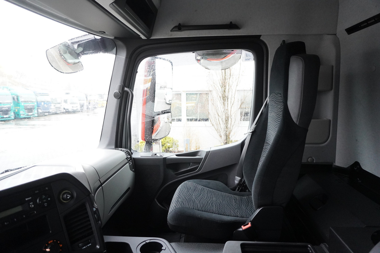 Crédit-bail de MERCEDES-BENZ Actros 1833 / 260 tho. km / NEW septic tank 11000 l MERCEDES-BENZ Actros 1833 / 260 tho. km / NEW septic tank 11000 l: photos 25