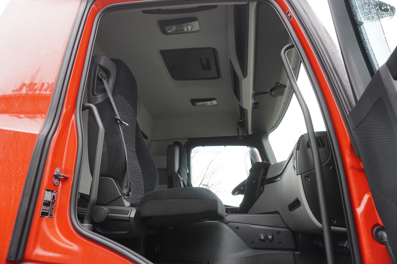 Crédit-bail de MERCEDES-BENZ Actros 1833 / 260 tho. km / NEW septic tank 11000 l MERCEDES-BENZ Actros 1833 / 260 tho. km / NEW septic tank 11000 l: photos 28