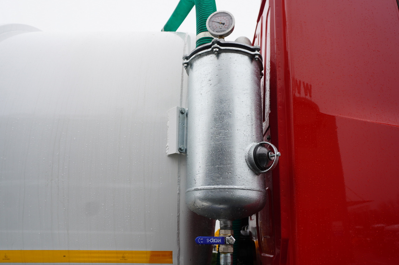 Crédit-bail de MERCEDES-BENZ Actros 1833 / 260 tho. km / NEW septic tank 11000 l MERCEDES-BENZ Actros 1833 / 260 tho. km / NEW septic tank 11000 l: photos 12