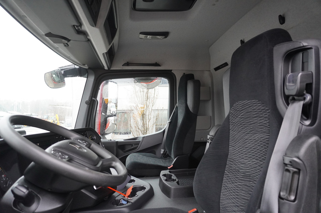 Crédit-bail de MERCEDES-BENZ Actros 1833 / 260 tho. km / NEW septic tank 11000 l MERCEDES-BENZ Actros 1833 / 260 tho. km / NEW septic tank 11000 l: photos 20