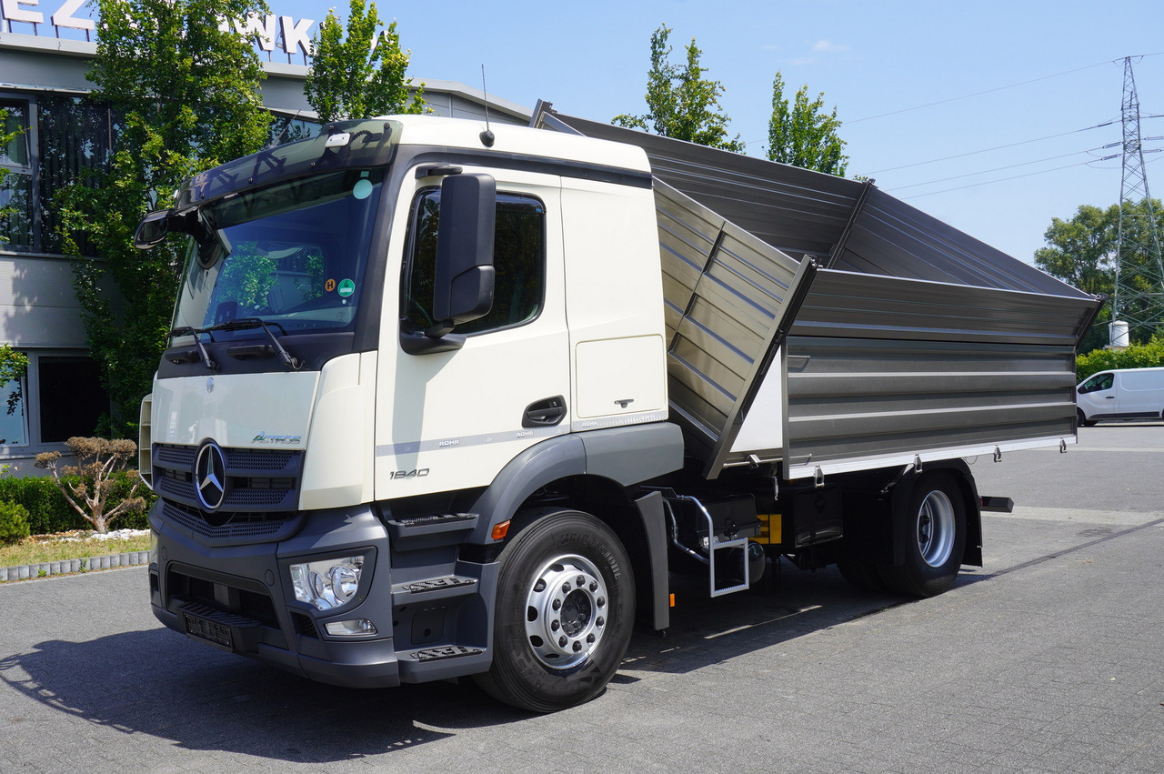 MERCEDES-BENZ Actros 1840 / New 3-side tipper 10 EPAL / Diff. lock / Load cap 10 t - Camion benne: photos 3 MERCEDES-BENZ Actros 1840 / New 3-side tipper 10 EPAL / Diff. lock / Load cap 10 t - Camion benne: photos 3