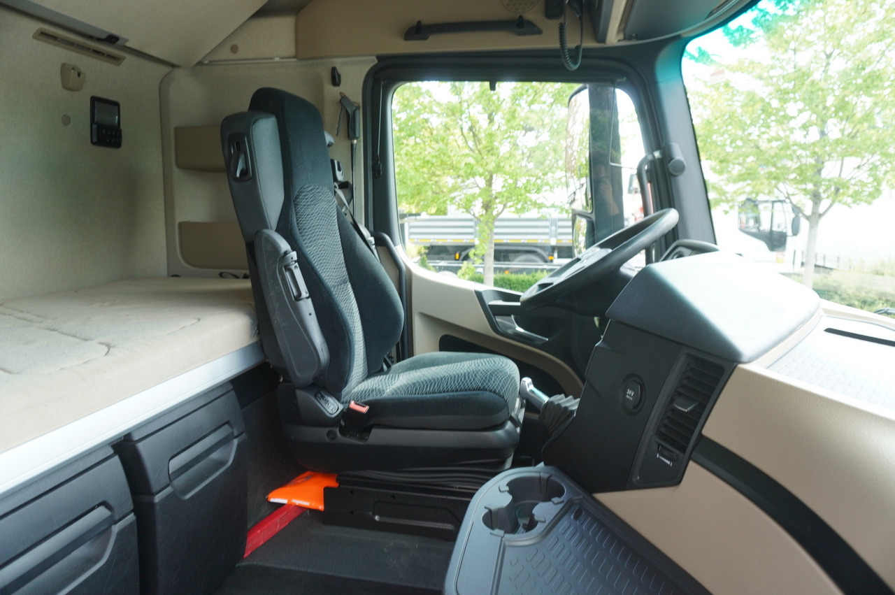 Camion porte-voitures MERCEDES-BENZ Actros 1845 4×2 E6 / NEW tow truck platform 8.3 m / Sleeper cab: photos 29