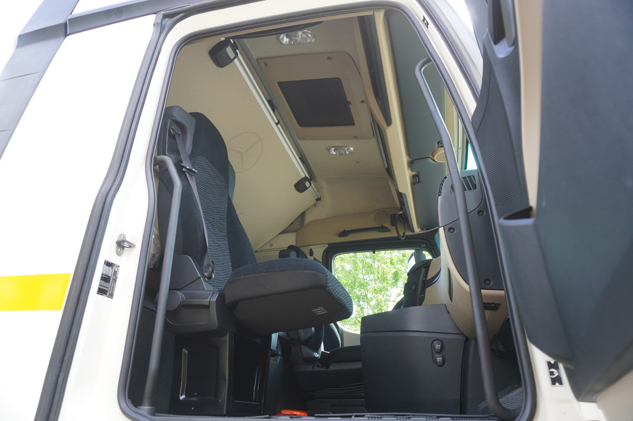 Camion porte-voitures MERCEDES-BENZ Actros 1845 4×2 E6 / NEW tow truck platform 8.3 m / Sleeper cab: photos 30