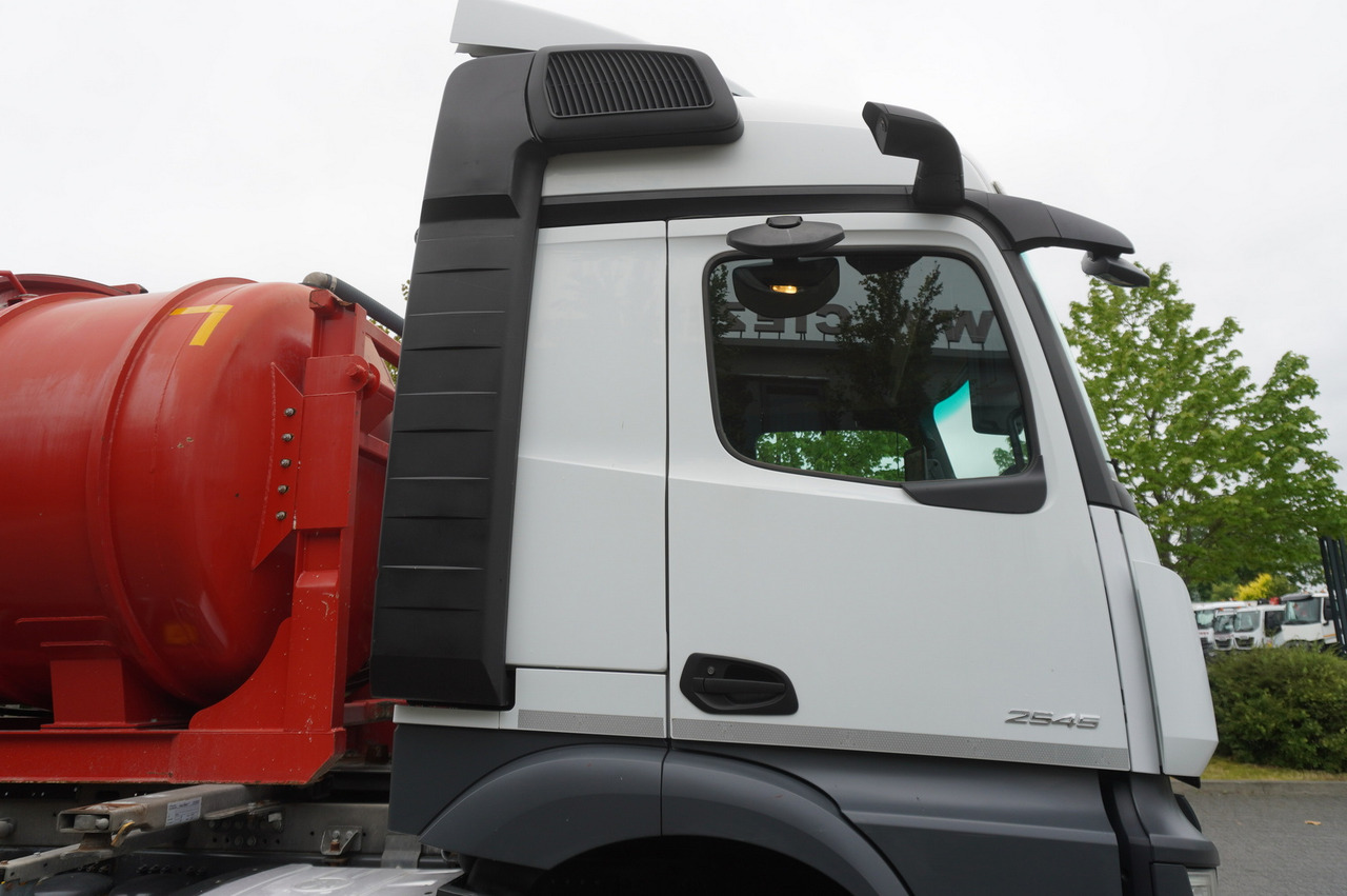 Crédit-bail de MERCEDES-BENZ Actros 2545 6 × 2 MP5 / NEW septic barrel 13000 L MERCEDES-BENZ Actros 2545 6 × 2 MP5 / NEW septic barrel 13000 L: photos 27