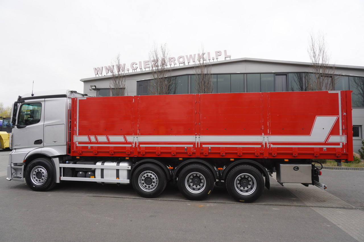 MERCEDES-BENZ Actros 3563 8x4 / Tipper for grain 20 t load capacity - Camion plateau: photos 3 MERCEDES-BENZ Actros 3563 8x4 / Tipper for grain 20 t load capacity - Camion plateau: photos 3