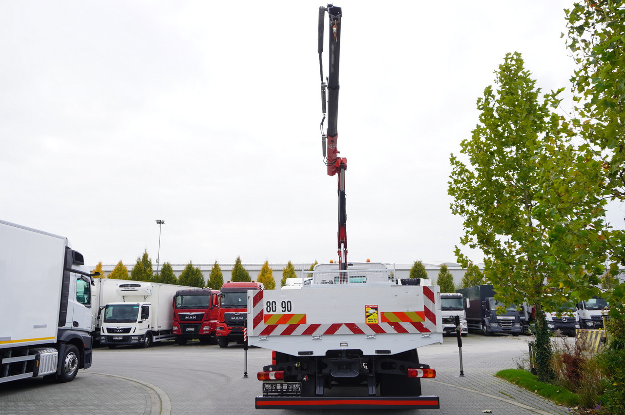 MERCEDES-BENZ Arocs 1830 / Flatbed 16 EPAL / HDS Fassi 155 / Reach 8 m / Load capacity 6160 kg - Camion grue: photos 3 MERCEDES-BENZ Arocs 1830 / Flatbed 16 EPAL / HDS Fassi 155 / Reach 8 m / Load capacity 6160 kg - Camion grue: photos 3