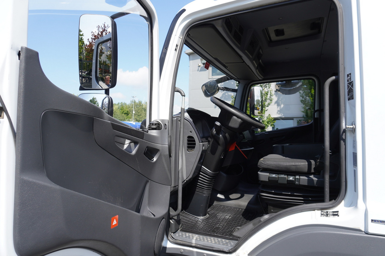 Camion fourgon MERCEDES-BENZ Atego 1318 E6 / 20 pallet container / lift / 90 thousand km !!!: photos 10