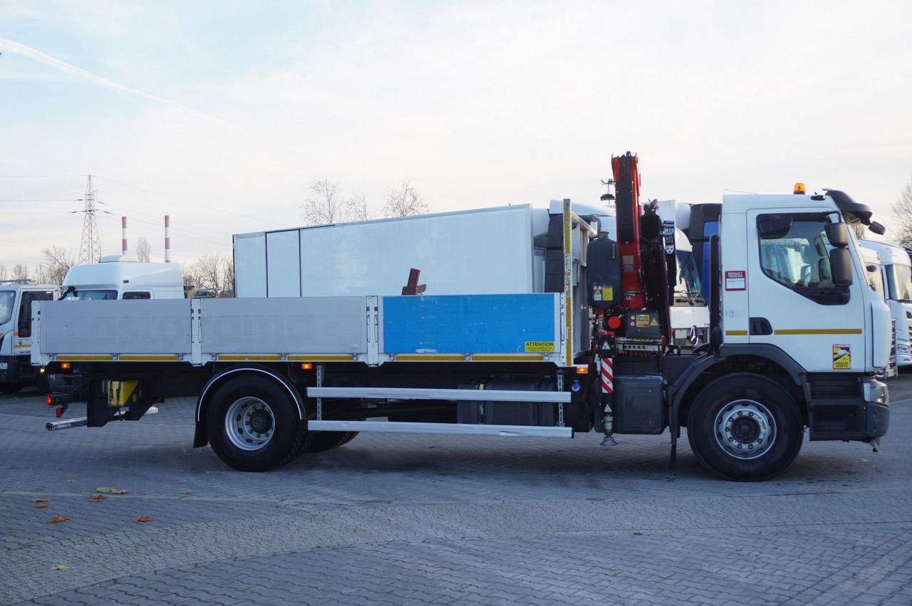 RENAULT C280 DTI 8 / FASSI crane 5.6 T / range 8 m / Flatbed 15 EPAL - Camion plateau, Camion grue: photos 4 RENAULT C280 DTI 8 / FASSI crane 5.6 T / range 8 m / Flatbed 15 EPAL - Camion plateau, Camion grue: photos 4