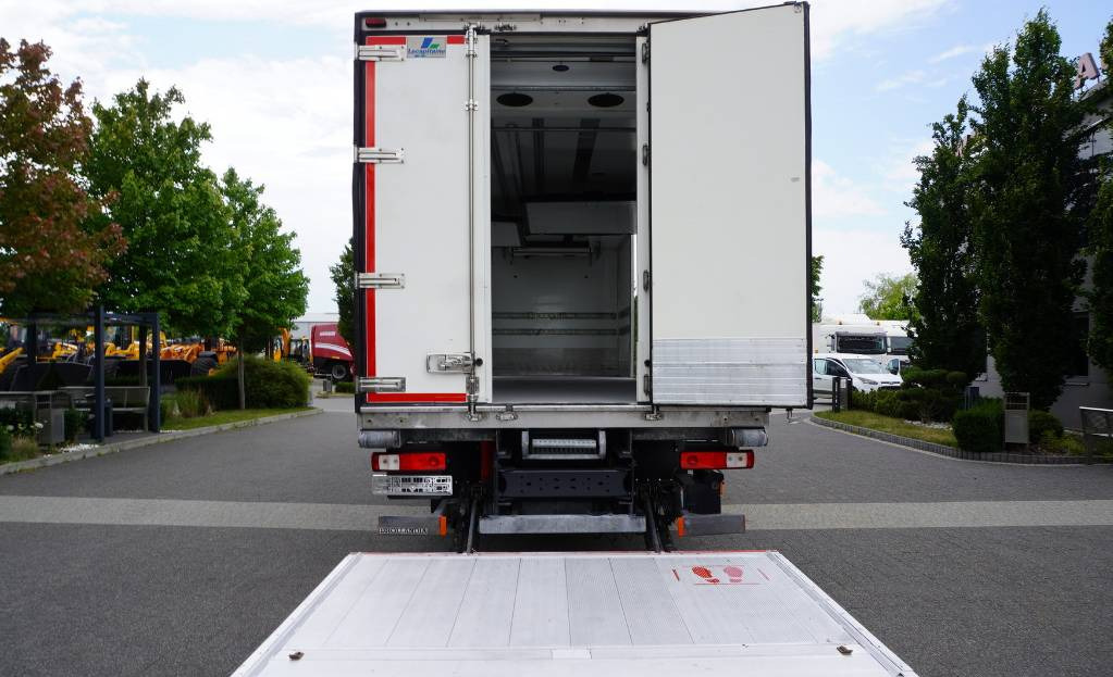 Camion frigorifique RENAULT D19 285 HP E6 Cold storage/ ATP/FNA / 22 Pallets / BITEMPERATURE: photos 7 Camion frigorifique RENAULT D19 285 HP E6 Cold storage/ ATP/FNA / 22 Pallets / BITEMPERATURE: photos 7