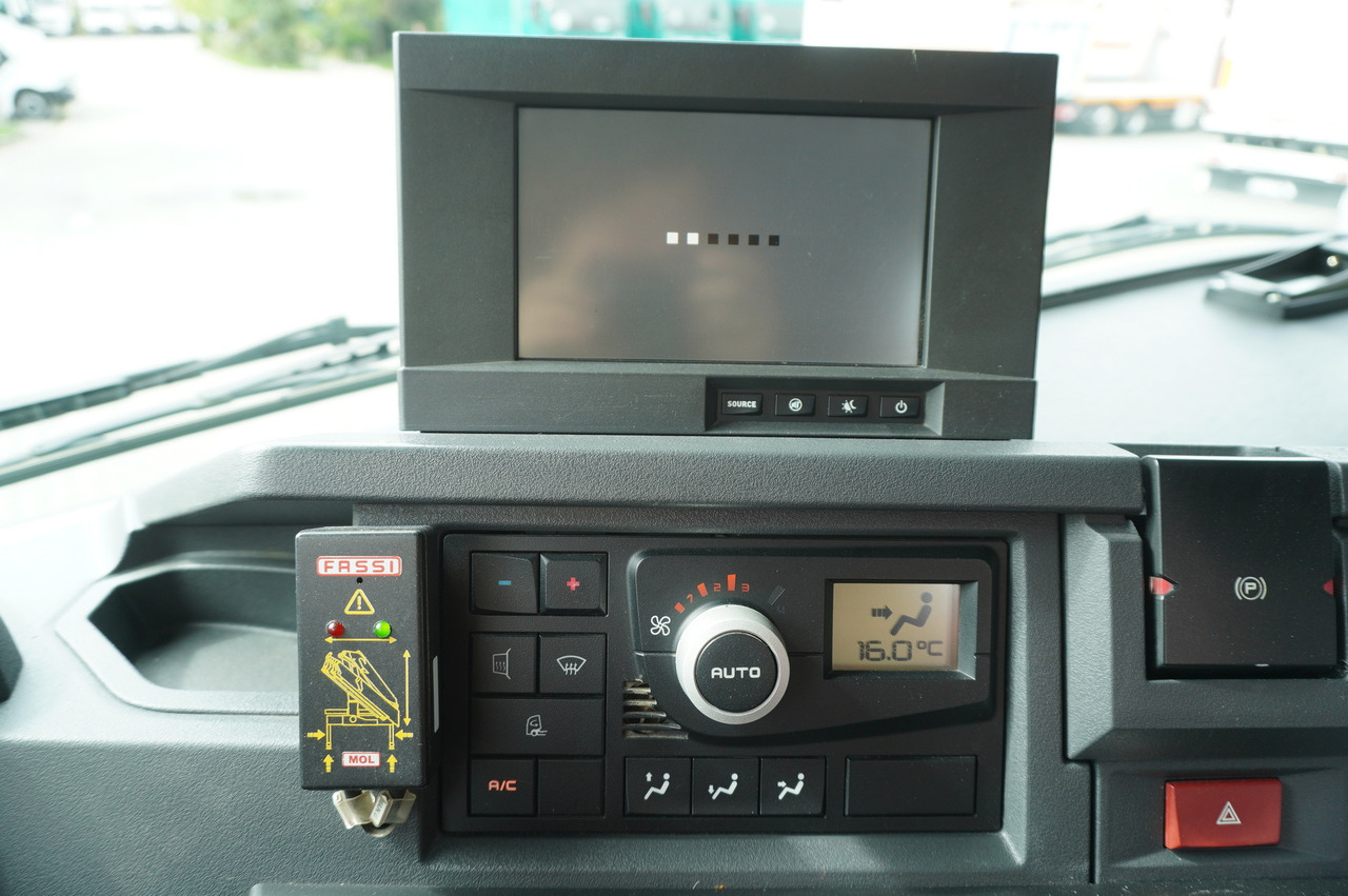 Camion grue RENAULT K380 6×4 / FASSI F175 crane 7.85 t / 120 thousand km! / 2-sided tipper: photos 26