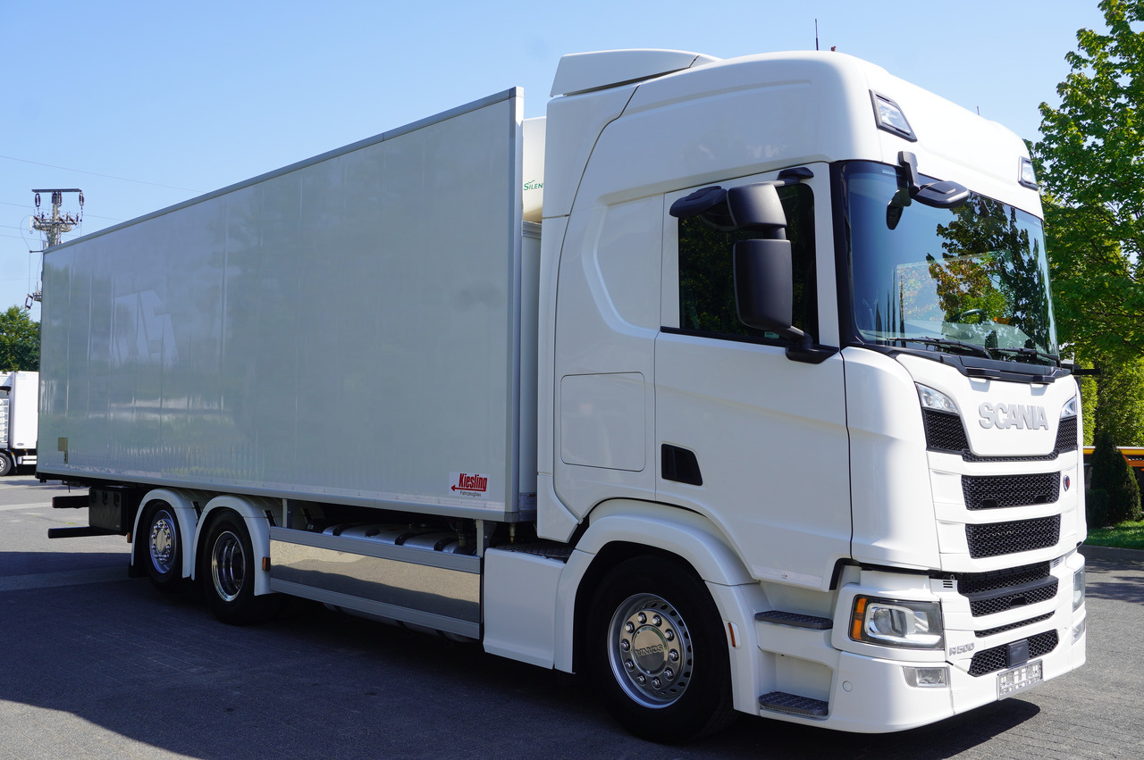 SCANIA R500 Hook-Up Refrigerated Truck KIESLING 20 EPAL / Carrier Supra 1250 Silent - Camion frigorifique: photos 5 SCANIA R500 Hook-Up Refrigerated Truck KIESLING 20 EPAL / Carrier Supra 1250 Silent - Camion frigorifique: photos 5