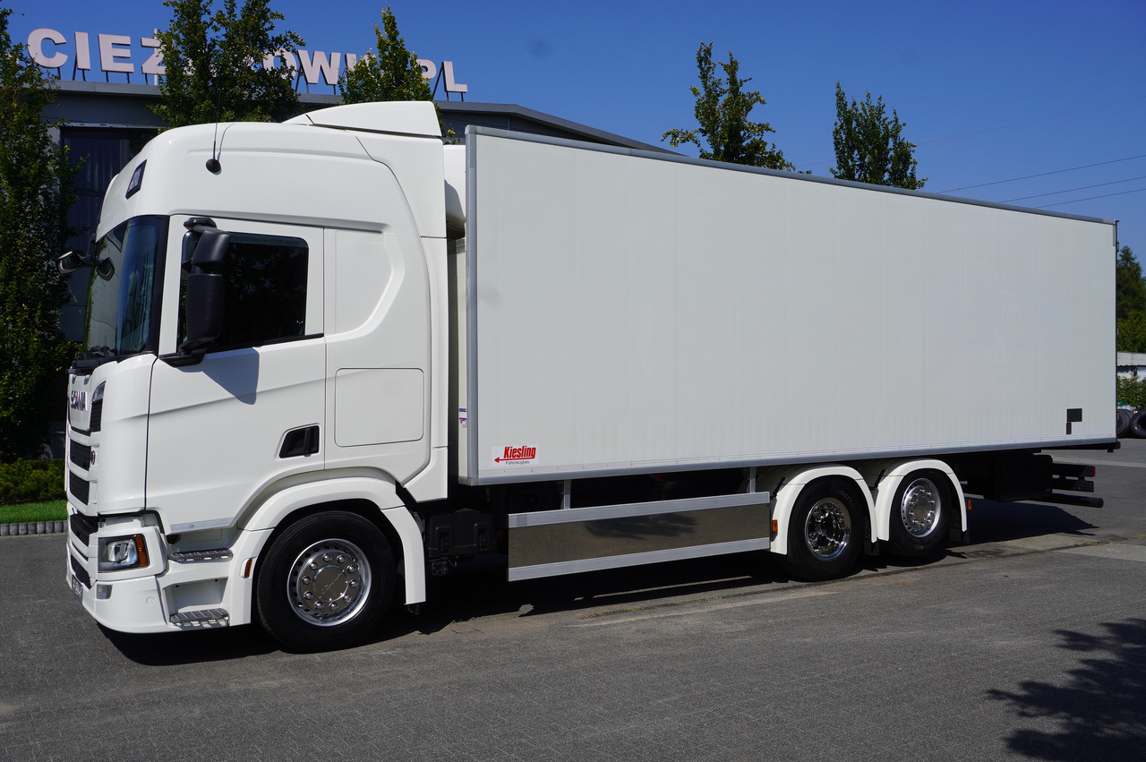 SCANIA R500 Hook-Up Refrigerated Truck KIESLING 20 EPAL / Carrier Supra 1250 Silent - Camion frigorifique: photos 2 SCANIA R500 Hook-Up Refrigerated Truck KIESLING 20 EPAL / Carrier Supra 1250 Silent - Camion frigorifique: photos 2