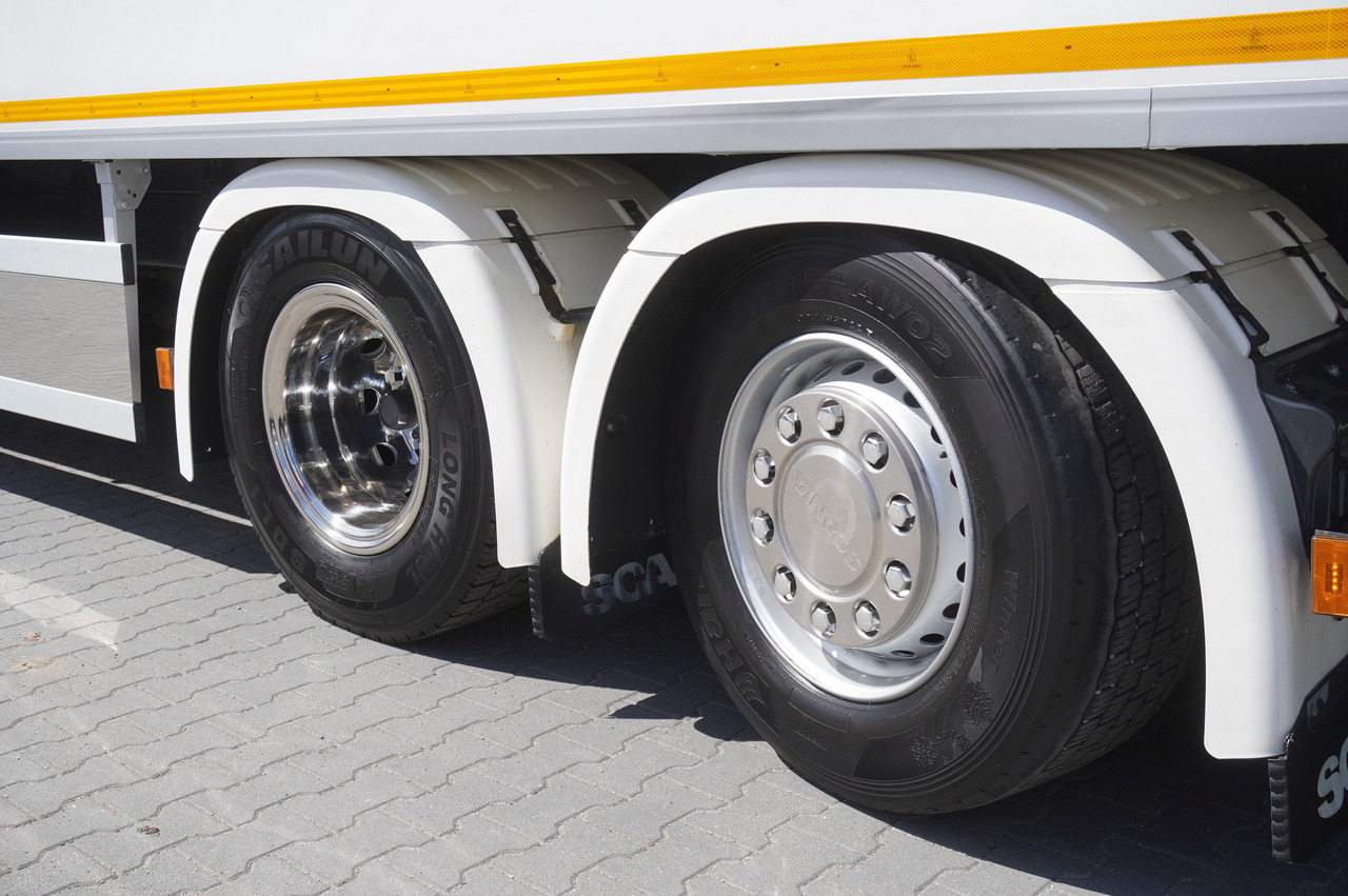 Camion frigorifique SCANIA R500 / Lecapitaine refrigerator 20 EPAL / Carrier Supra 950 / Steered 3rd axle: photos 12