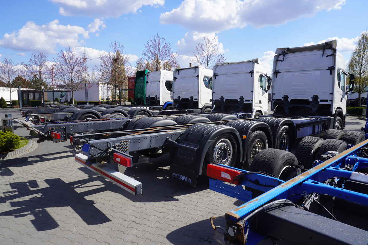 SCANIA R650 V8 / 650 HP/ frame 8.8 m / steered 4th axis / 20 units - Châssis cabine: photos 4 SCANIA R650 V8 / 650 HP/ frame 8.8 m / steered 4th axis / 20 units - Châssis cabine: photos 4