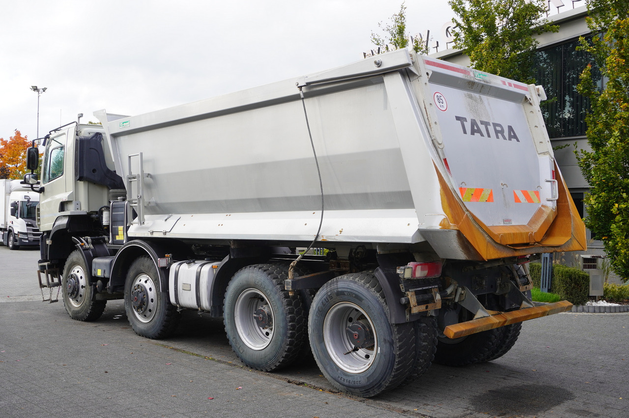TATRA Phoenix 8x8 Twin-Steer Quad/A dump truck / 30 tho. km - Tombereau rigide: photos 4 TATRA Phoenix 8x8 Twin-Steer Quad/A dump truck / 30 tho. km - Tombereau rigide: photos 4