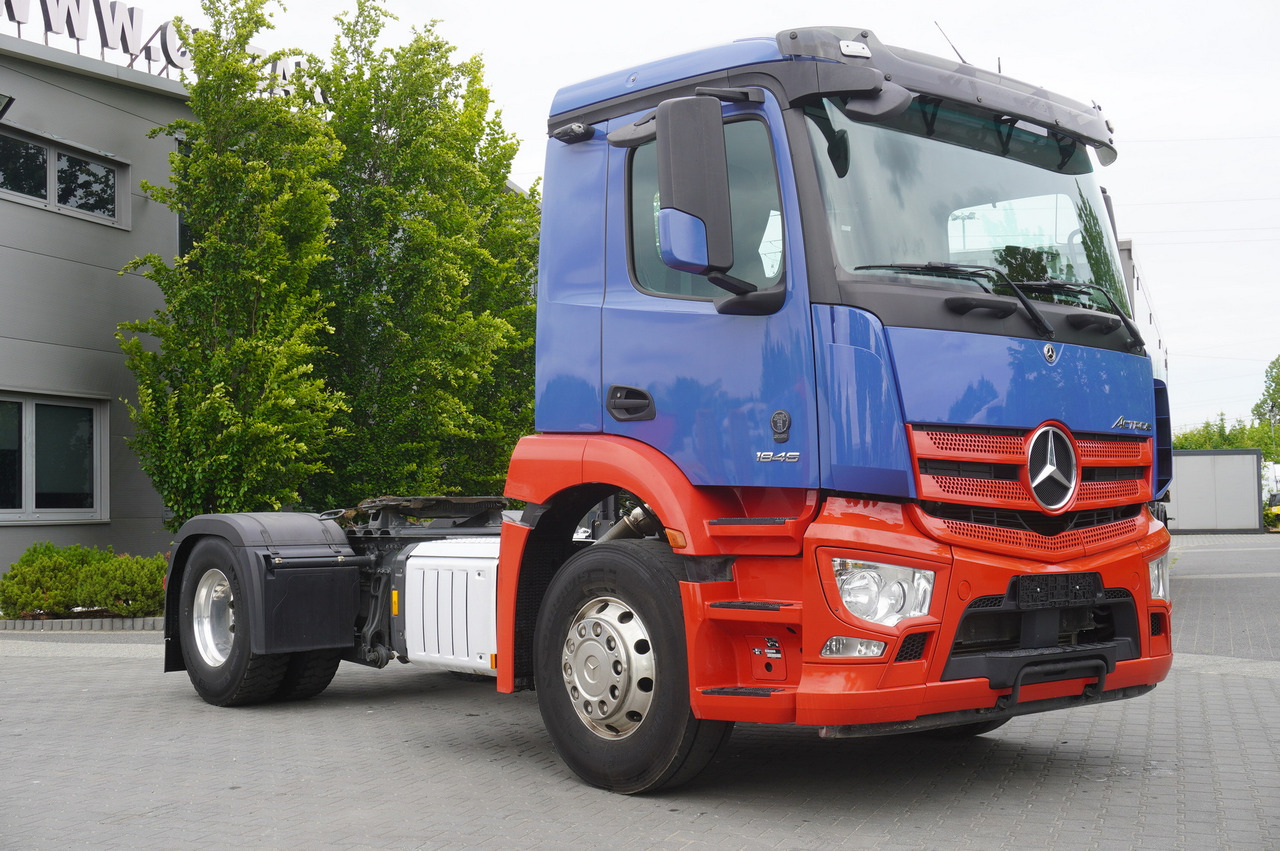 Mercedes-Benz Actros 1845 4x2 / Jost 5th wheel / 11.1 t load capacity - Tracteur routier: photos 2 Mercedes-Benz Actros 1845 4x2 / Jost 5th wheel / 11.1 t load capacity - Tracteur routier: photos 2