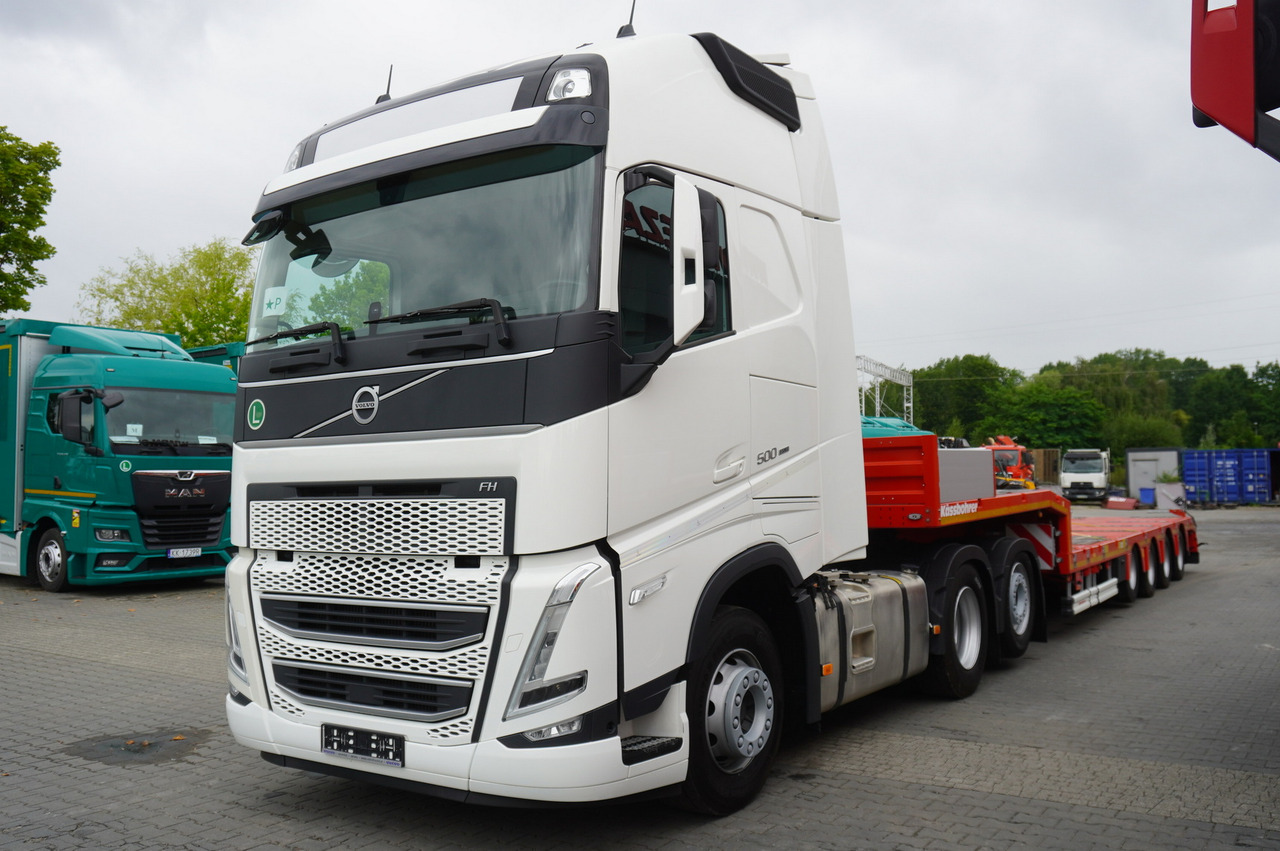 VOLVO FH 500 6 × 2 Globetrotter XL / 2023 / 114 thousand km / Brand-new low-loader Kässbohrer LB3E semi-trailer - Camion porte-voitures: photos 5 VOLVO FH 500 6 × 2 Globetrotter XL / 2023 / 114 thousand km / Brand-new low-loader Kässbohrer LB3E semi-trailer - Camion porte-voitures: photos 5