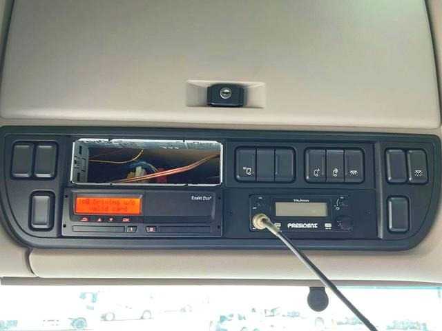 DAF XF 460 FT SSC Intarder 2xTank 1.185 Liter Euro 6 - Tracteur routier: photos 4 DAF XF 460 FT SSC Intarder 2xTank 1.185 Liter Euro 6 - Tracteur routier: photos 4