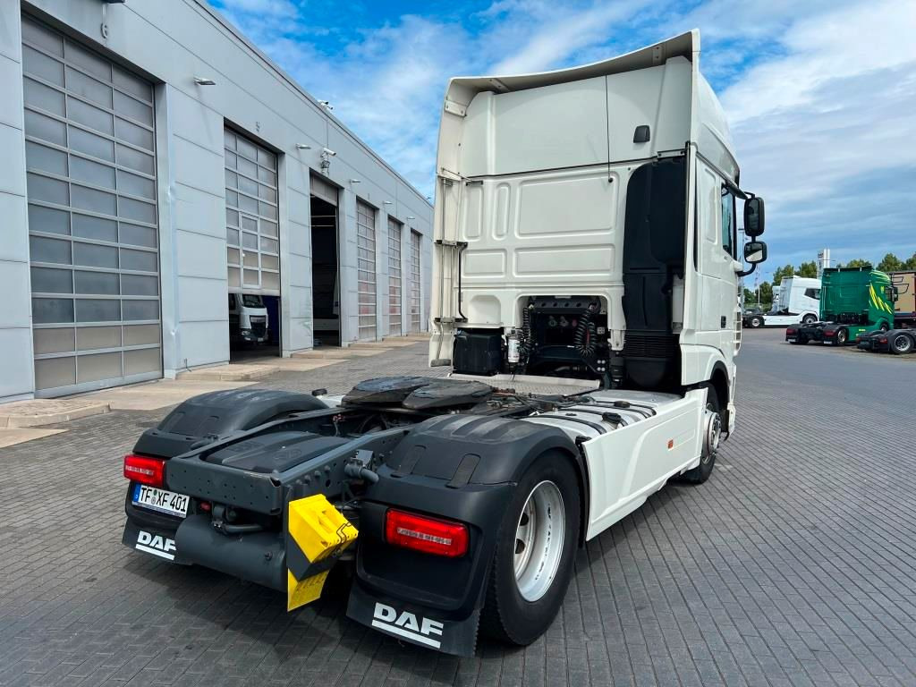 DAF XF 480 FT SSC Intarder Standklima 2x Tank 1185 L - Tracteur routier: photos 4 DAF XF 480 FT SSC Intarder Standklima 2x Tank 1185 L - Tracteur routier: photos 4