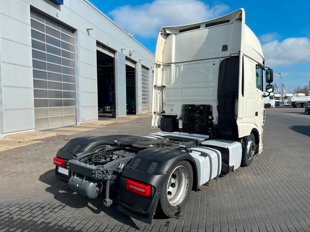 DAF XF 480 FT SSC Low Deck TraXon Intarder 2 x Tank - Tracteur routier: photos 4 DAF XF 480 FT SSC Low Deck TraXon Intarder 2 x Tank - Tracteur routier: photos 4