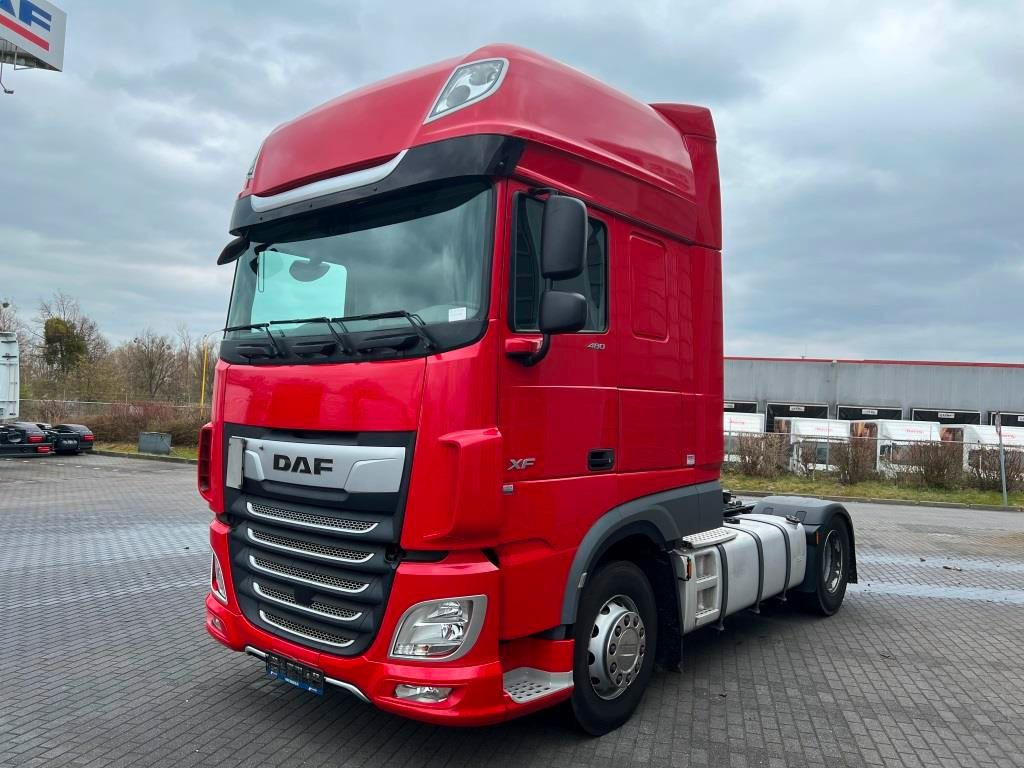 DAF XF 480 FT SSC MX-Engine Brake ADR-AT 2 x Tank - Tracteur routier: photos 2 DAF XF 480 FT SSC MX-Engine Brake ADR-AT 2 x Tank - Tracteur routier: photos 2